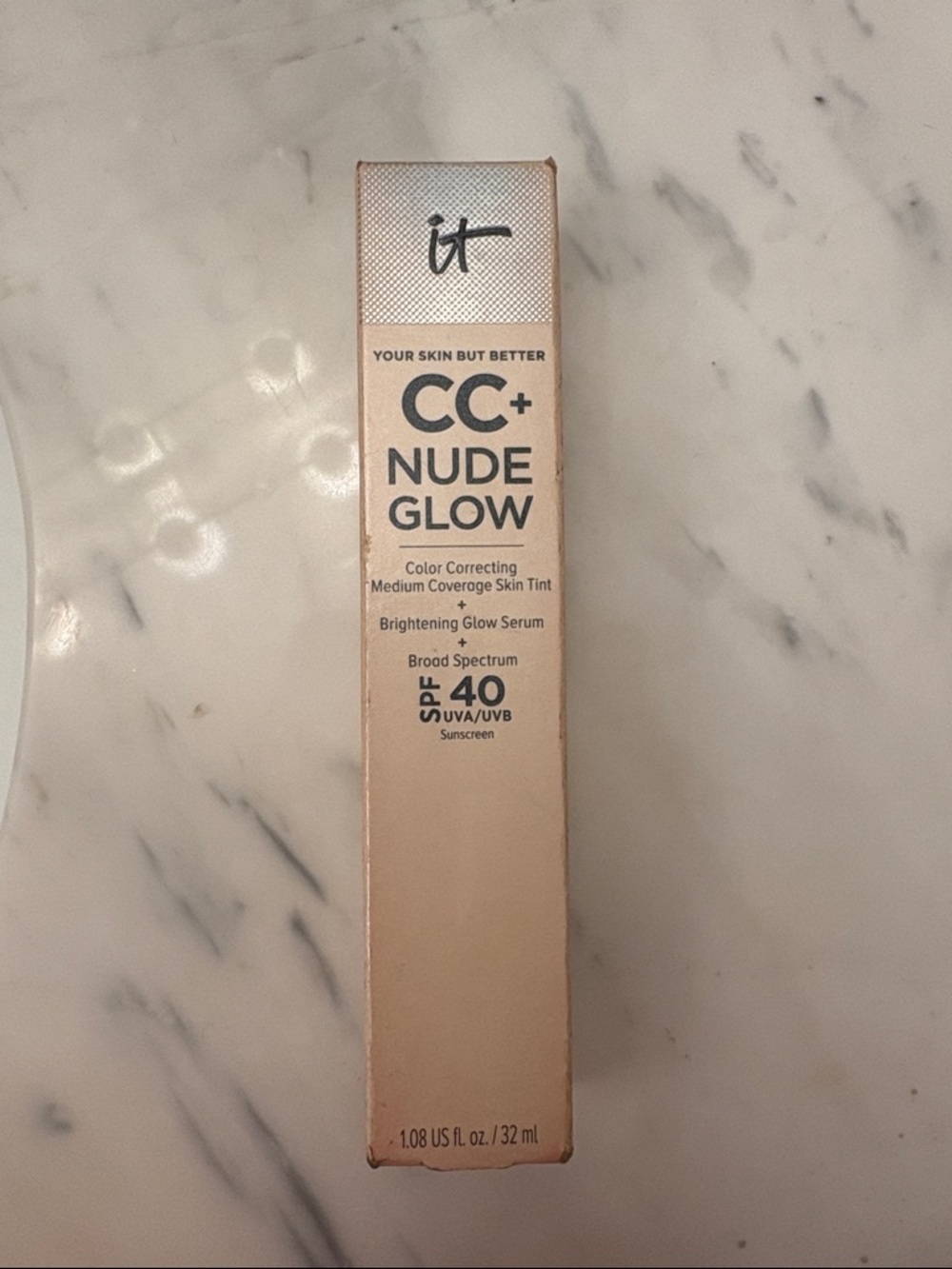 New in box IT cosmetics CC+ Nude Glow Color Correcting Skin Tint